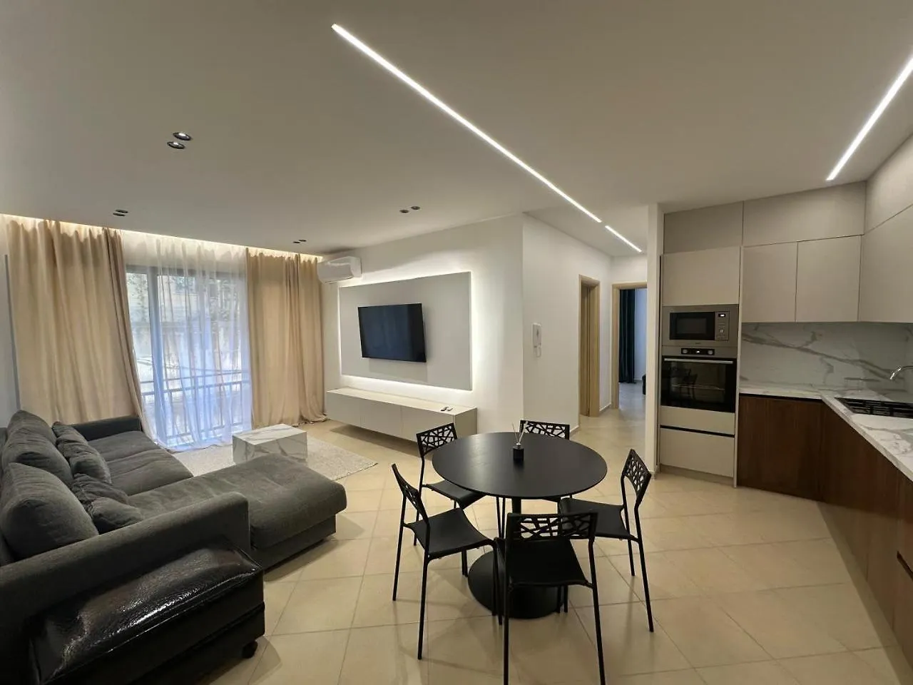 Noah Apartment Avlonya