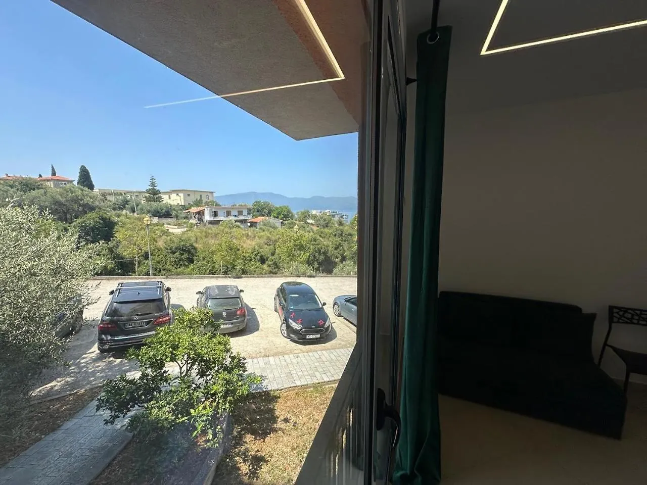 Noah Apartment Avlonya