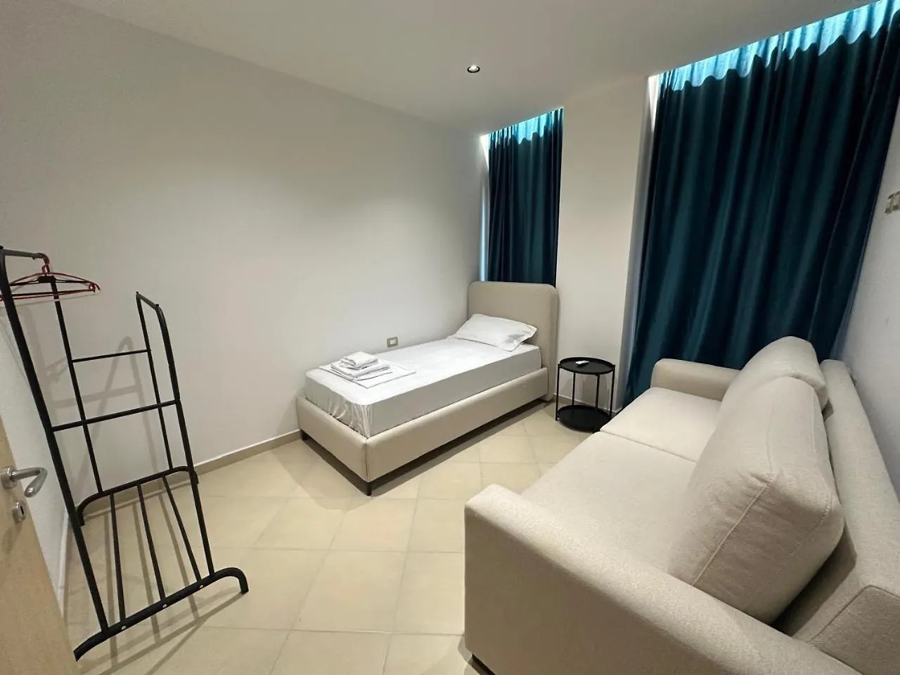 Noah Apartment Avlonya