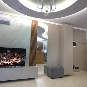 Apartament Holiday Apartment, Wlora